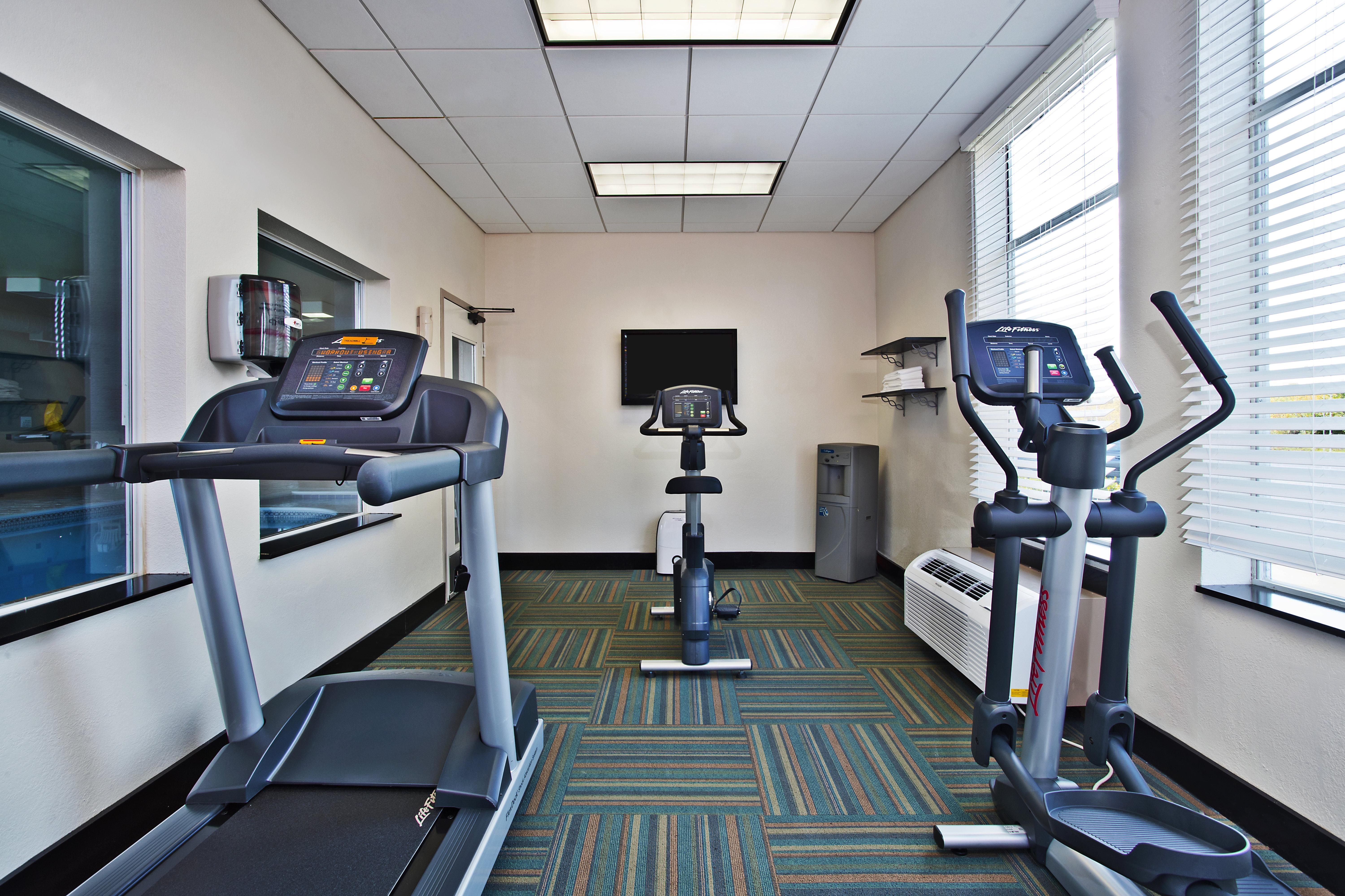 Holiday Inn Express Hotel & Suites Columbus Southeast Groveport By Ihg Екстериор снимка