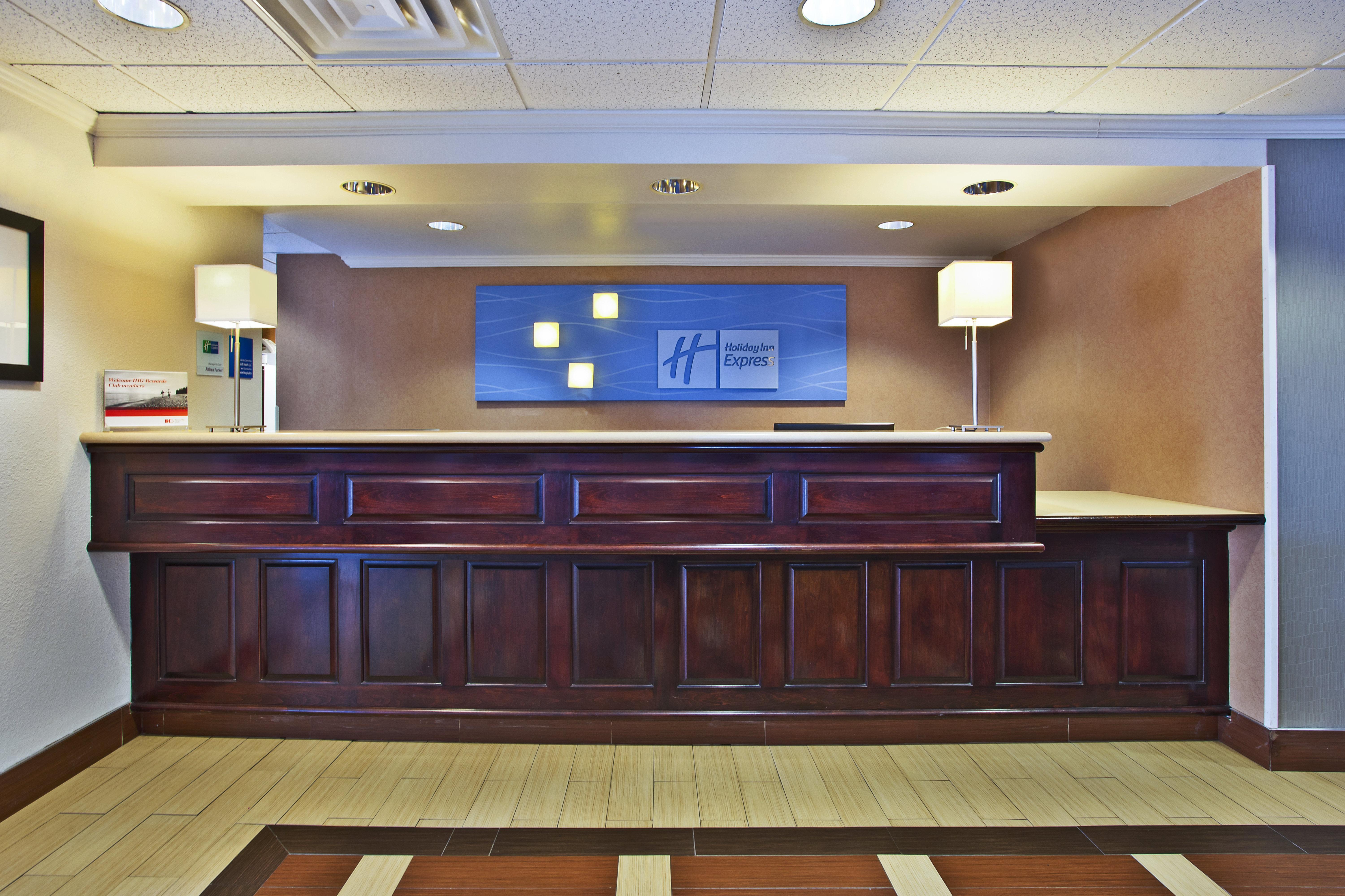Holiday Inn Express Hotel & Suites Columbus Southeast Groveport By Ihg Екстериор снимка