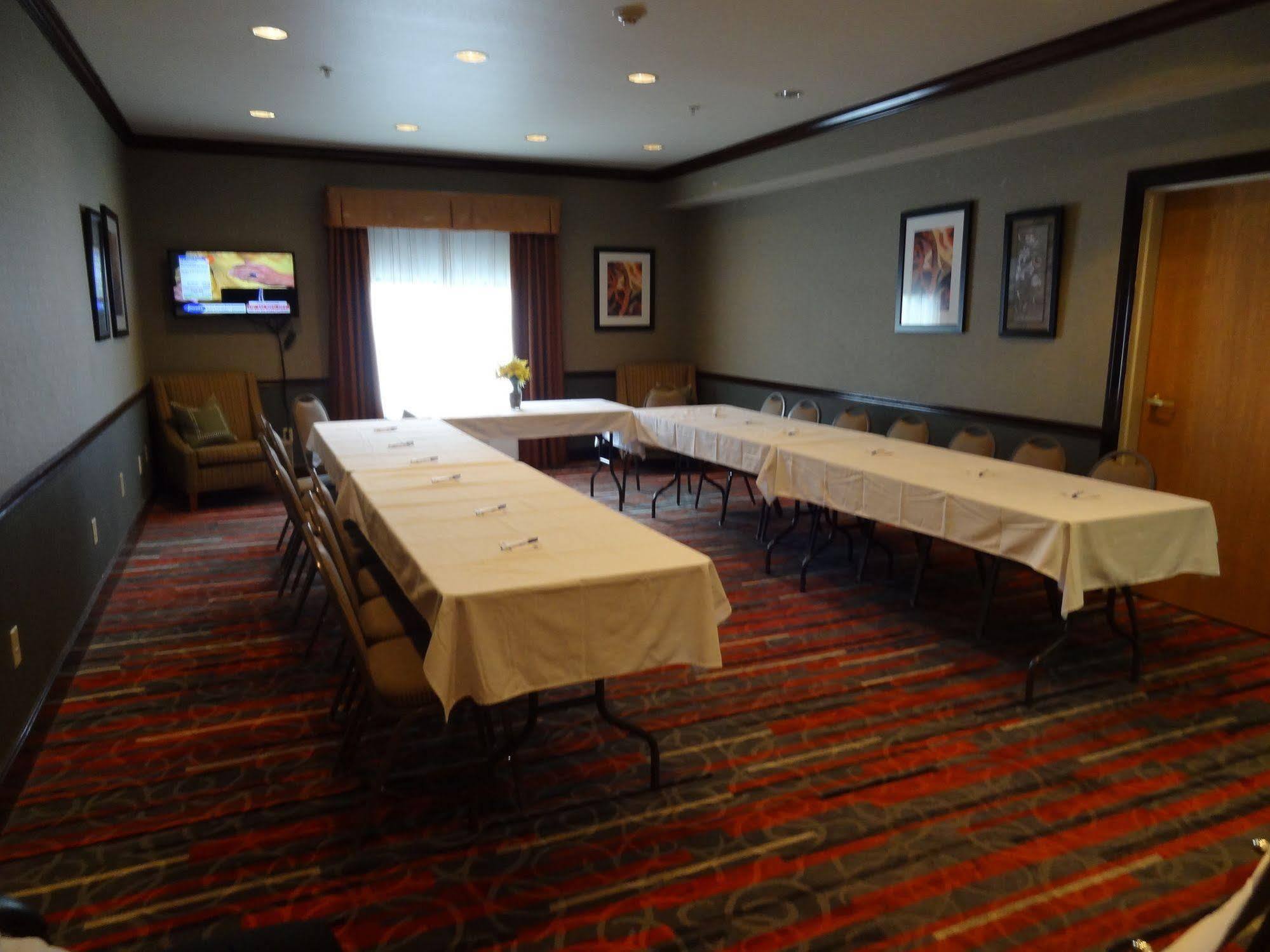 Holiday Inn Express Hotel & Suites Columbus Southeast Groveport By Ihg Екстериор снимка